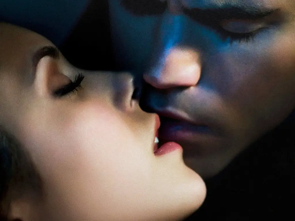 The Vampire Diaries Kissing Scene Movie Hd Wallpapers 3377